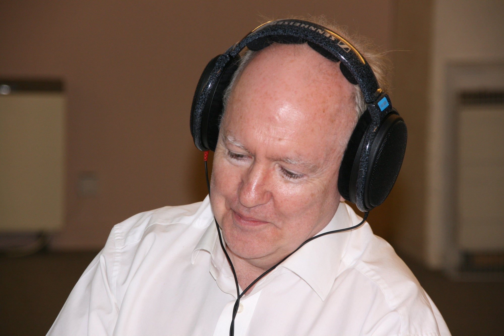 Eddie McGuire: Music for flute, guitar and piano CD Delphian Records