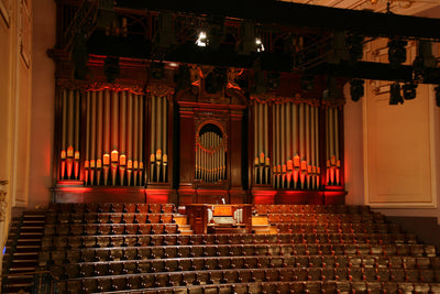 John Kitchen Plays British Light Music on the Usher Hall Organ CD Delphian Records