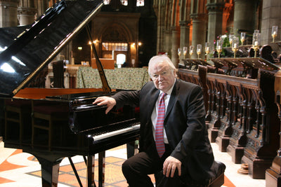 Wilde plays Schumann CD Delphian Records