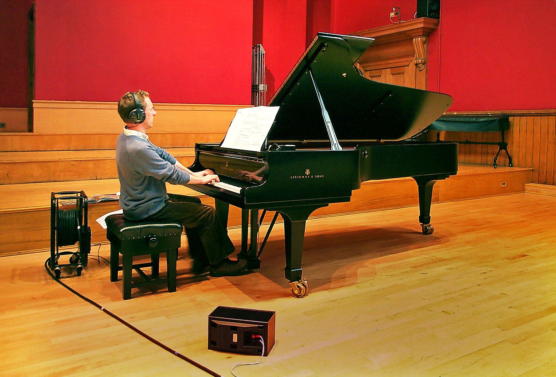 Eddie McGuire: Music for flute, guitar and piano CD Delphian Records