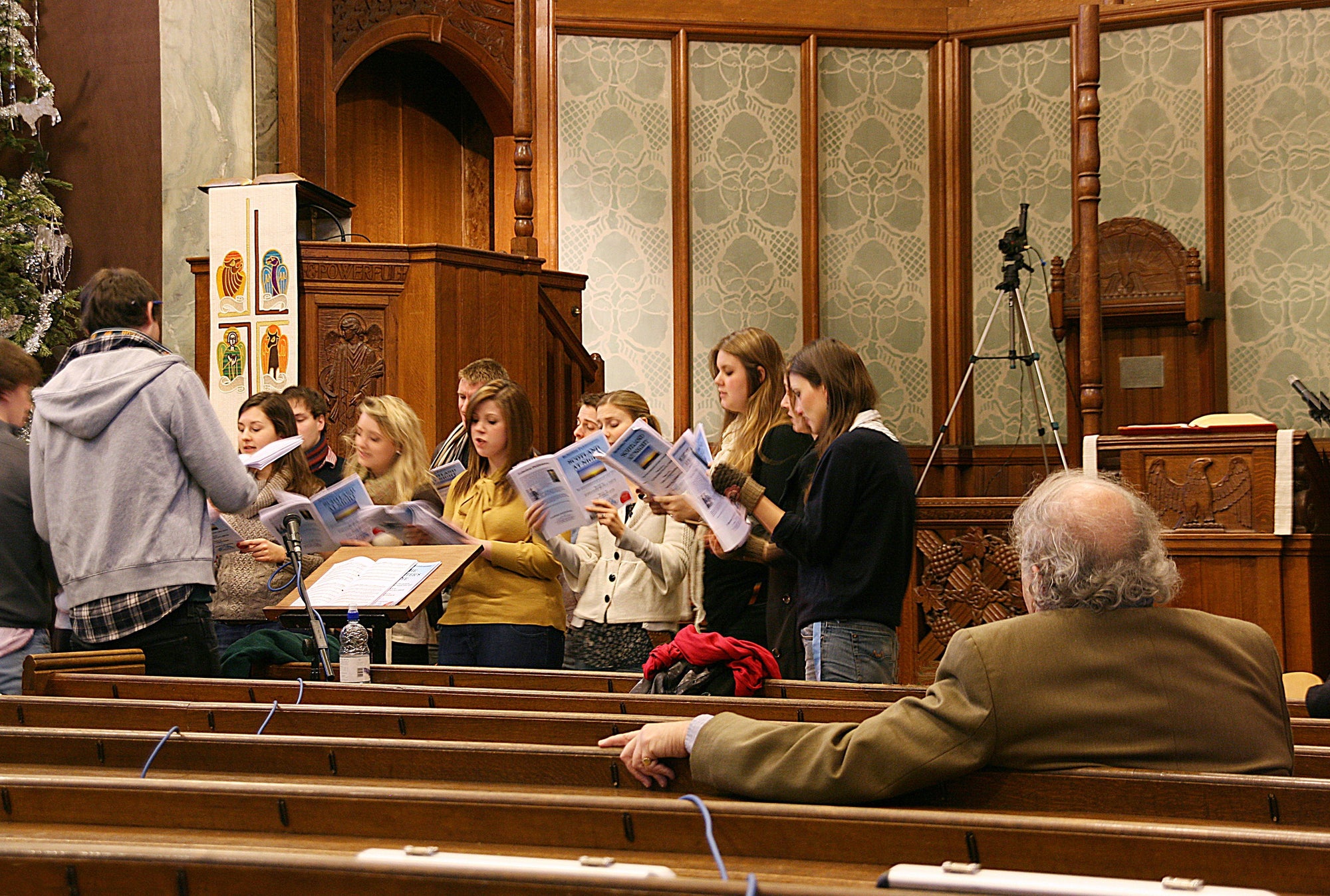 Scotland at Night: choral settings of Scottish poetry from Burns to McCall Smith CD Delphian Records